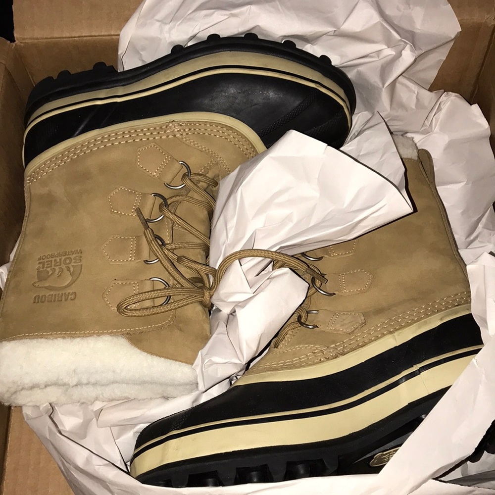 Woman’s Caribou sorely waterproof NEW